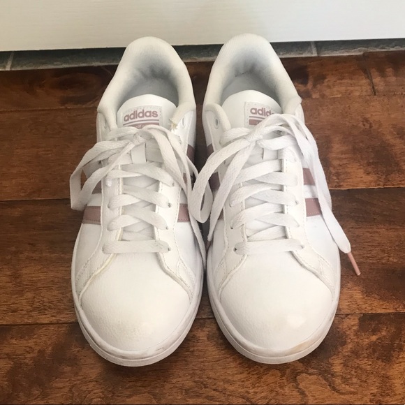 Shoes - Picture 1 of 3